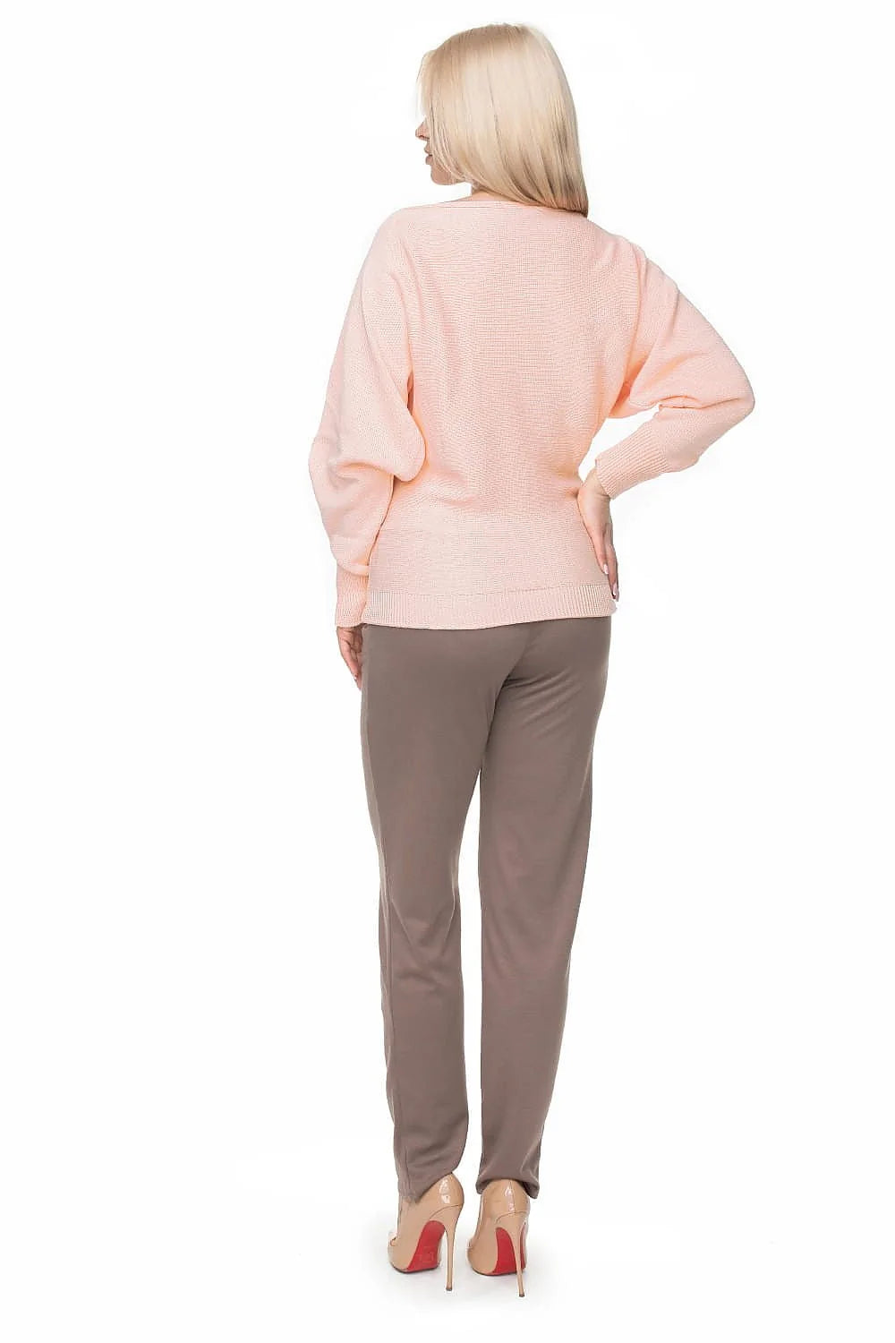 ensemble pull pantalon femme oversize maille fine tricotée manches bouffantes encolure bateau finitions côtelées taille ajustée coupe droite rose pâle