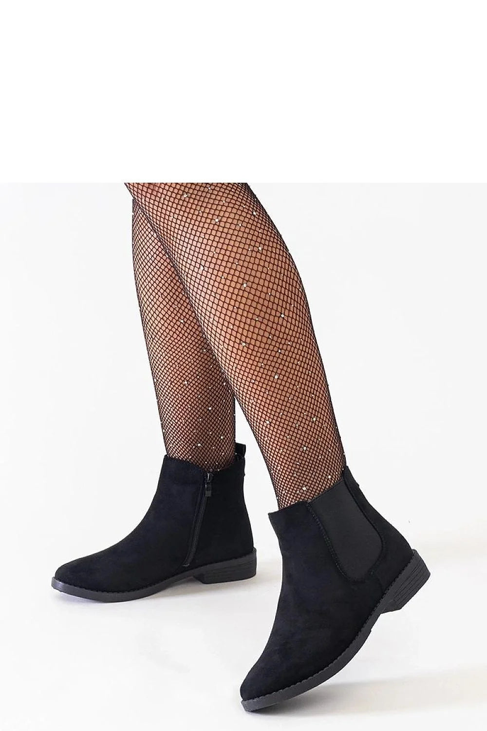Chelsea bottines femmes noires suédine effet daim bout arrondi talon bas semelle antidérapante élastiques latéraux zip intérieur cheville ajustée élégantes