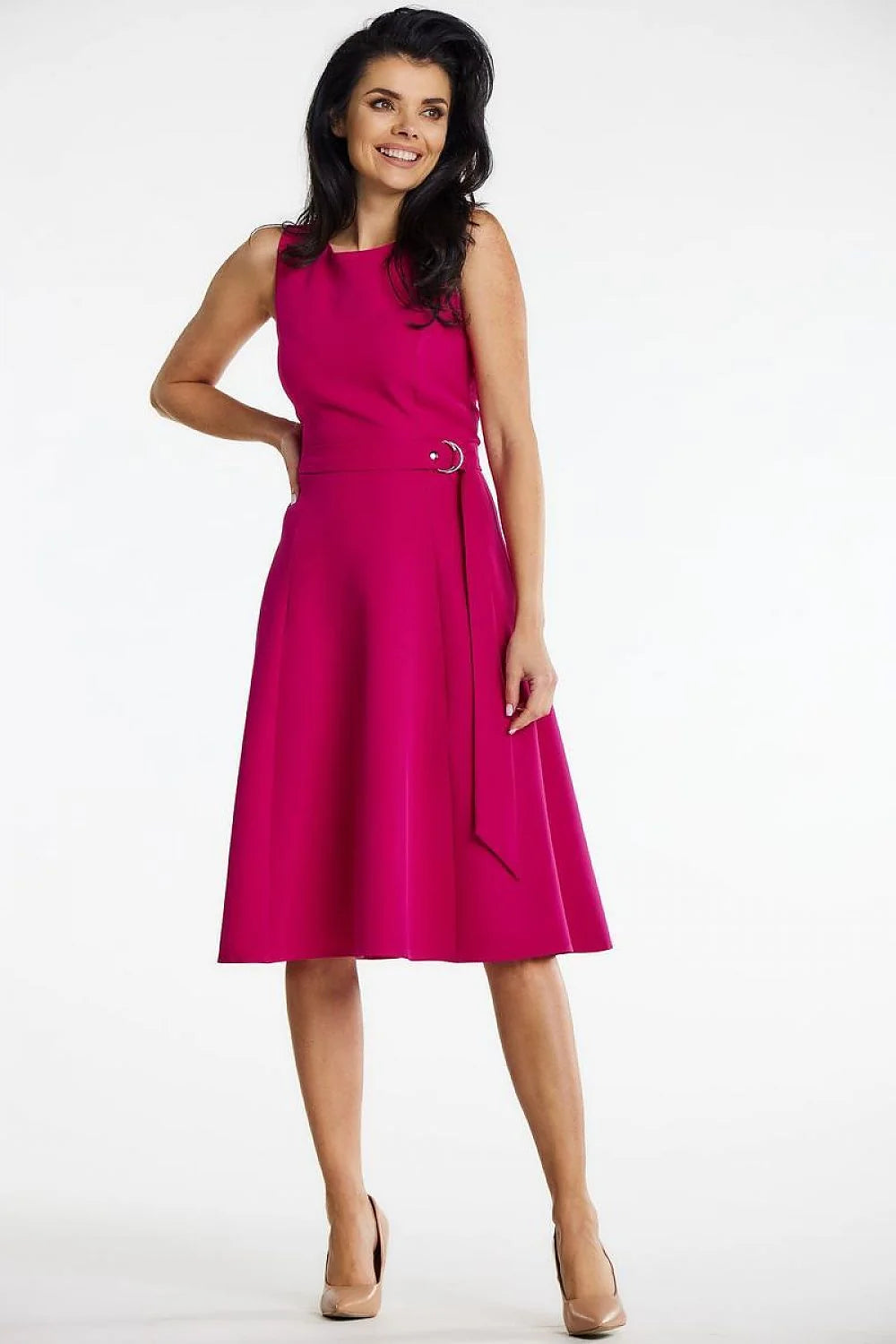 Robe de jour élégante sans manches encolure bateau taille ajustable ceinture métallique fuchsia femme