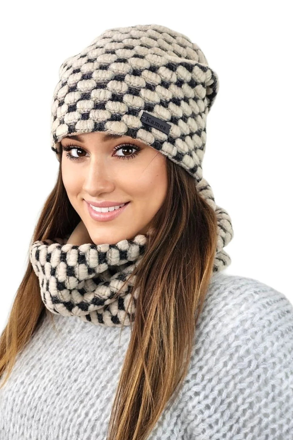 Ensemble Kamea Hiver Femme, Bonnet Snood Tricoté Géométrique, Laine Acrylique, coupe Slouchy, Beige Noir, Finitions Élégantes