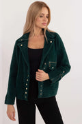 Veste pour femme élégante en fausse fourrure verte automne-hiver coupe droite fermeture asymétrique boutons dorés poches zippées manches décorées