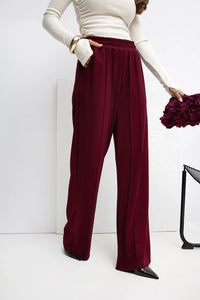 pantalon femme palazzo taille haute bordeaux profond matière beurre fluide coupe large plis marqués devant poches latérales élastique