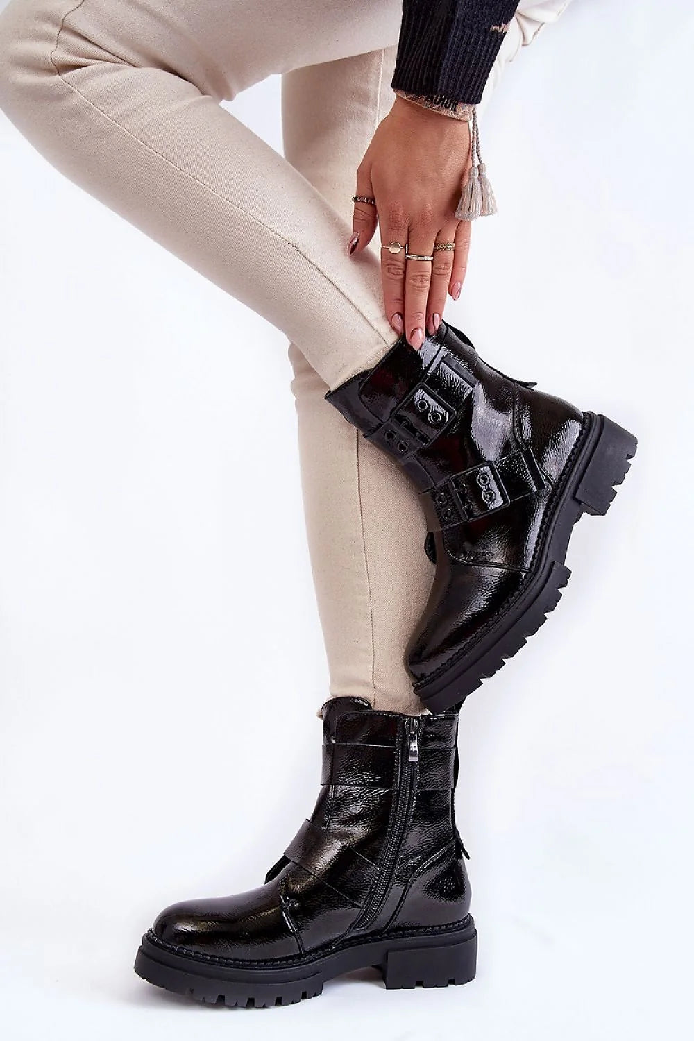 Bottes Step in style : Bottines mode audacieuse cuir verni noir talon rigide fermeture éclair femme