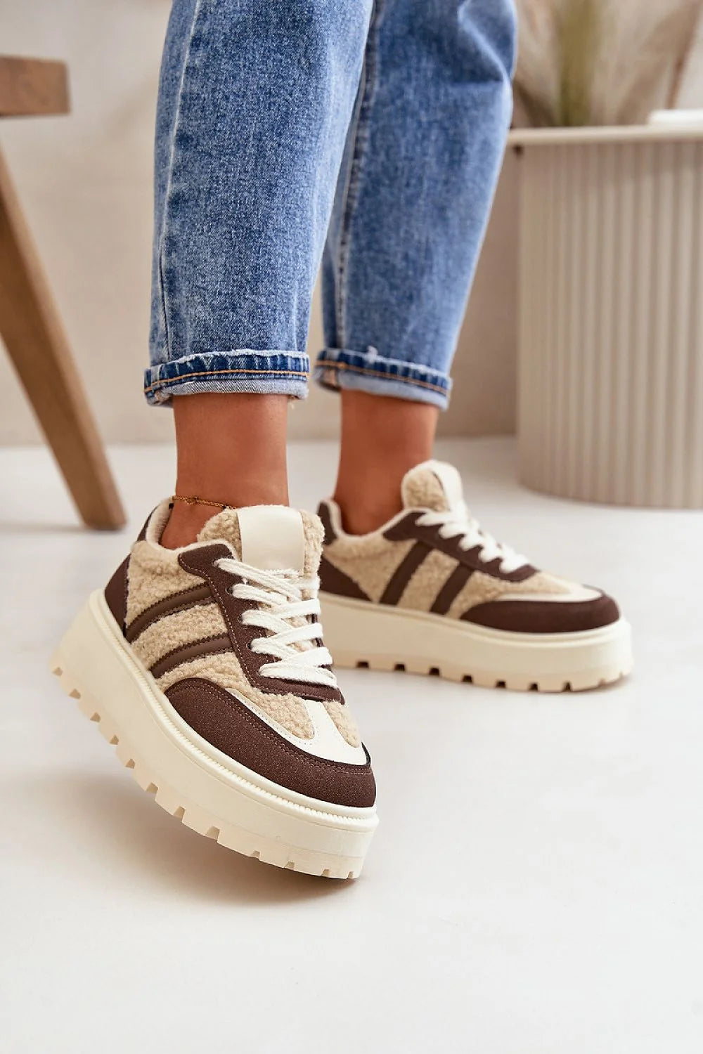 Chaussures de sport pour femmes style urbain tendance mixte cuir Sherpa beige marron plateforme confort automne hiver