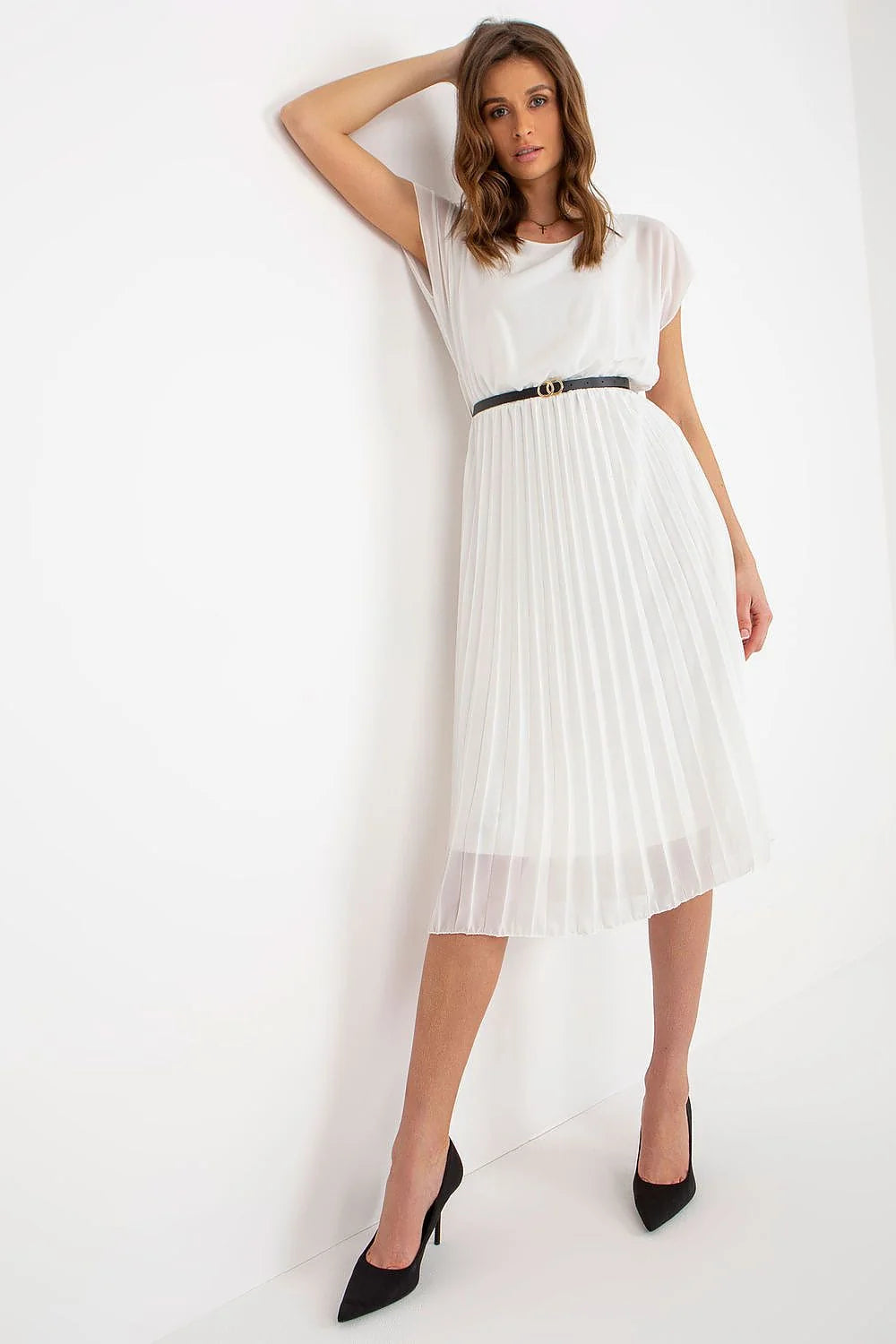 Robe de cocktail élégante à manches courtes encolure ronde ceinture noire plissée polyester viscose femme