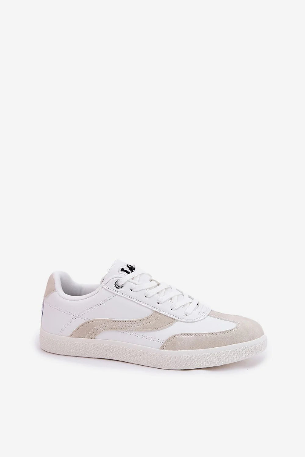 chaussures baskets femme basses rétro blanc beige cuir synthétique daim semelle caoutchouc plate lacets plats logo brodé confort maintien élégant