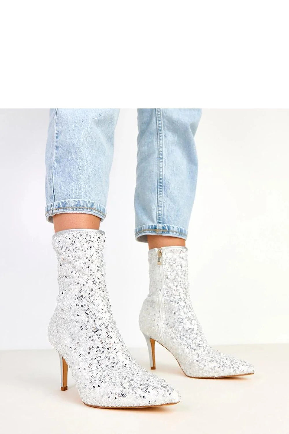 bottines femme pailletées argentées sequins textile tige cheville bout pointues talon aiguille élancées élégantes glamour spectaculaires doublées confortables