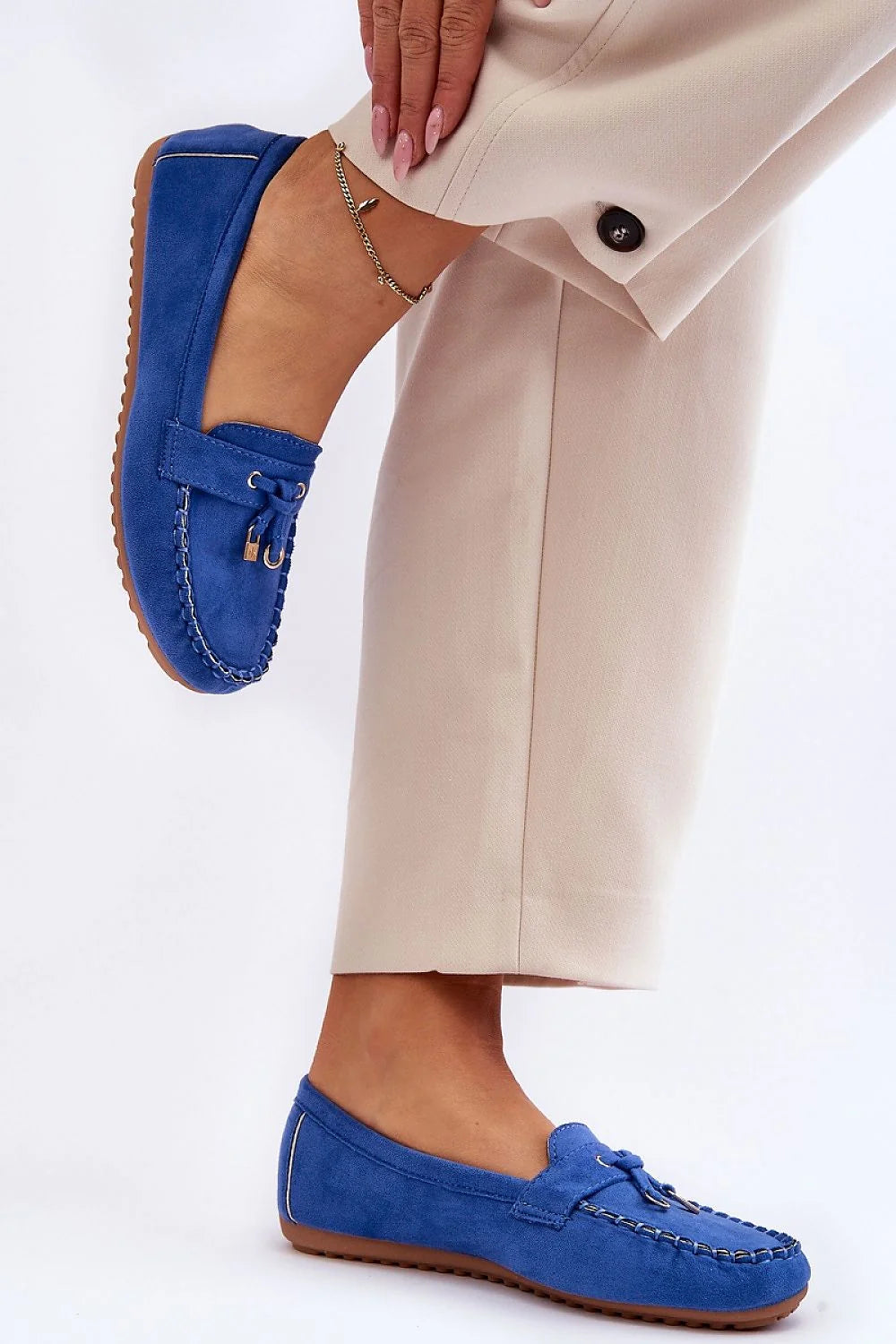 Moccasins pour femmes style classique moderne avec détails décoratifs en cuir suédé bleu vif