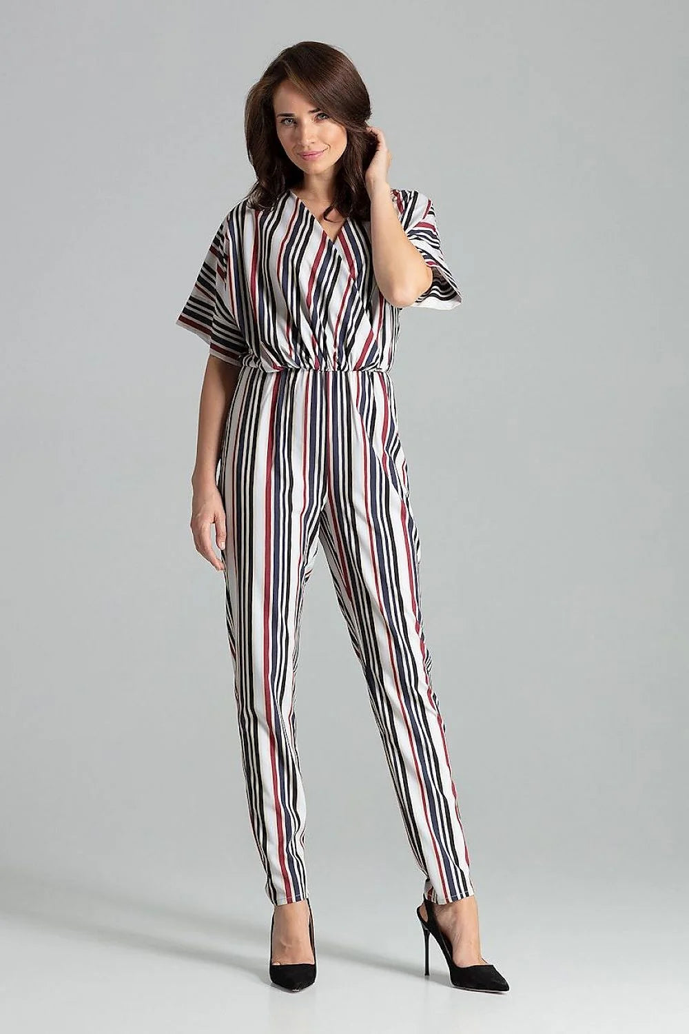 combinaison pantalon femme bleu électrique col V croisé manches kimono courtes taille cintrée élastique jambes droites effilées tissu fluide drapé