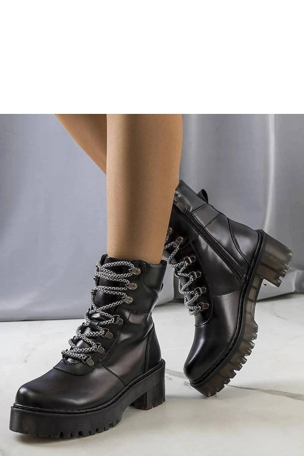 bottes Solea femme cuir noir chevillière bout rond semelle plateforme crantée talon bloc lacets bicolores zip latéral
