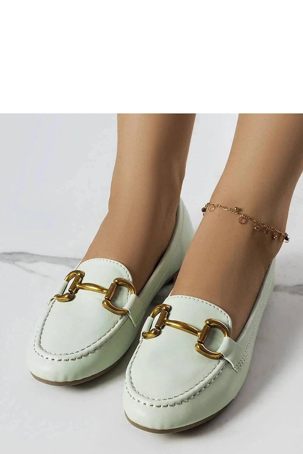 mocassins femmes élégants verts pastel cuir écologique similicuir mors métallique doré bride centrale semelle plate bout arrondi confortables