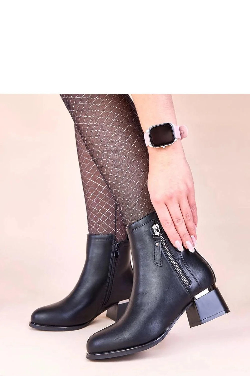 bottines noires talon bloc bas insert métallique Istina Gemre similicuir semelle confortable bout rond cheville fermetureeclair latérale élégantes durables