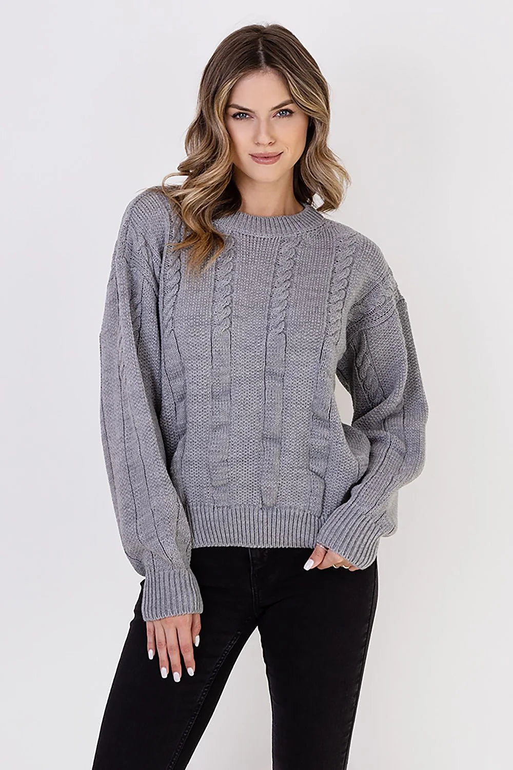 Pull tricoté femme Chandail MKM motif torsadé gris clair manches longues coupe ample encolure ronde finitions côtelées maille épaisse mode casual chic