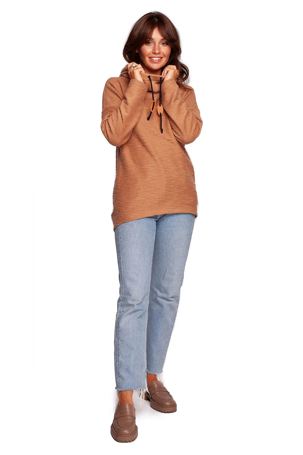 sweatshirt oversize femme crème coton doux confortable coupe ample tunique asymétrique col cheminée cordons pastilles marron poches latérales manches longues