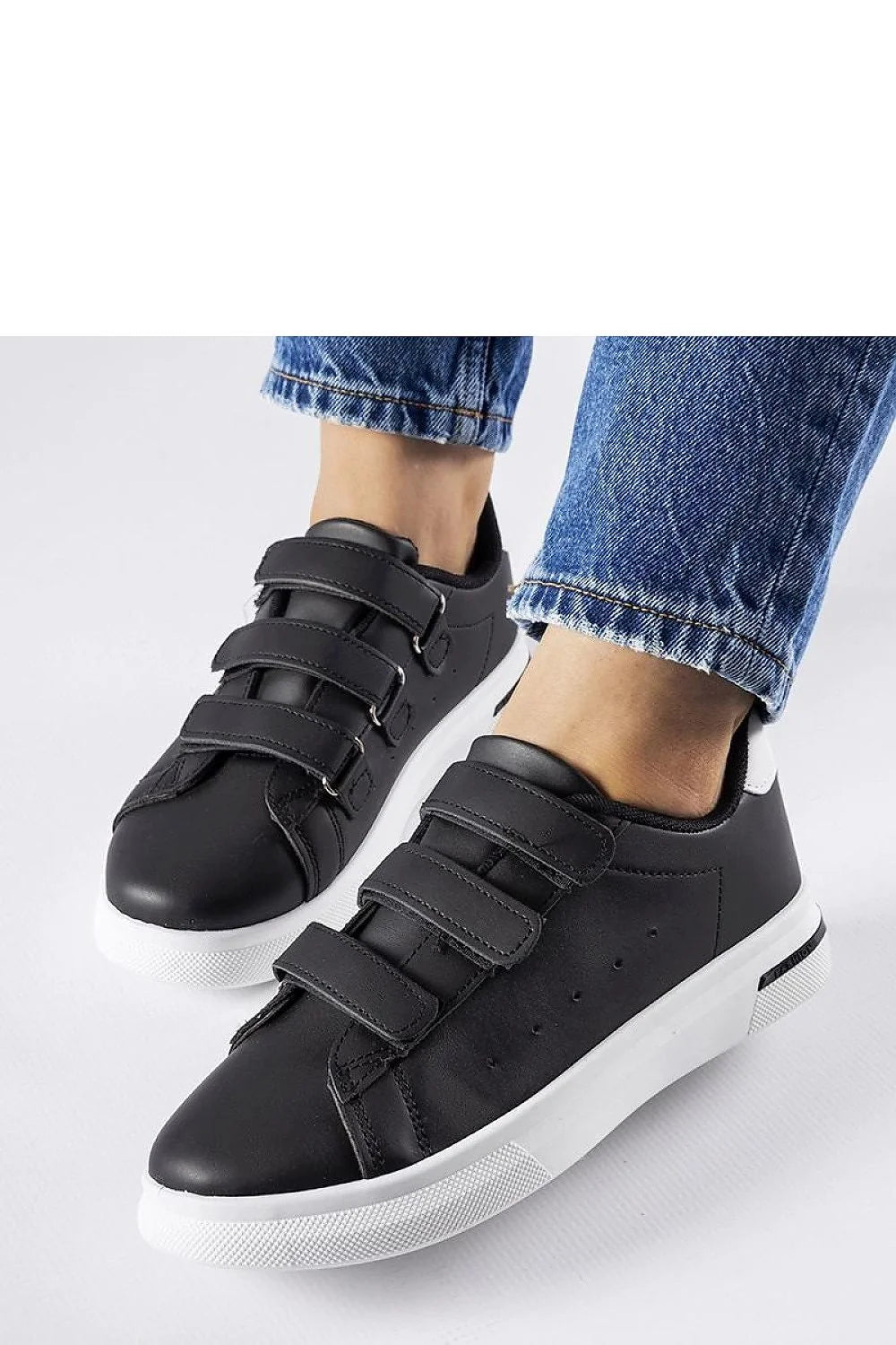 baskets Solea femmes basses noir semelle épaisse blanche similicuir velcro triple scratch boucles métal col rembourré antidérapante minimaliste urbain