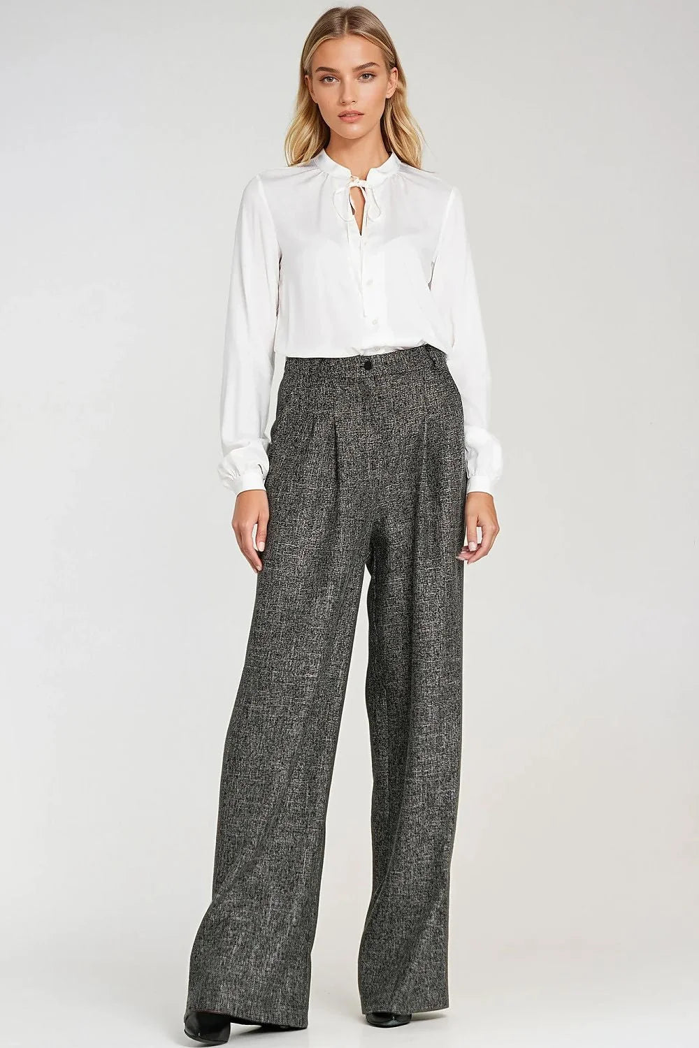 chemisier femme manches longues viscose fluide satinée col officier fendu lien noué boutonnage plis délicats coupe ample élégant polyvalent
