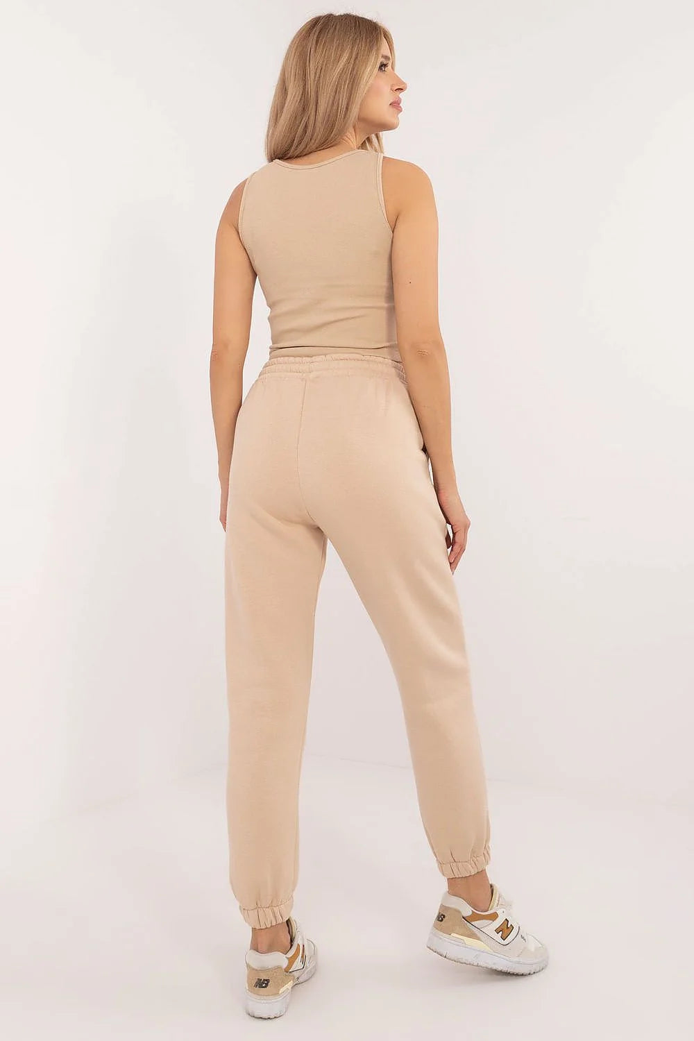 Sweat à capuche et pantalon droit en beige pour femmes, style casual et confortable, ensemble coordonné automne-hiver
