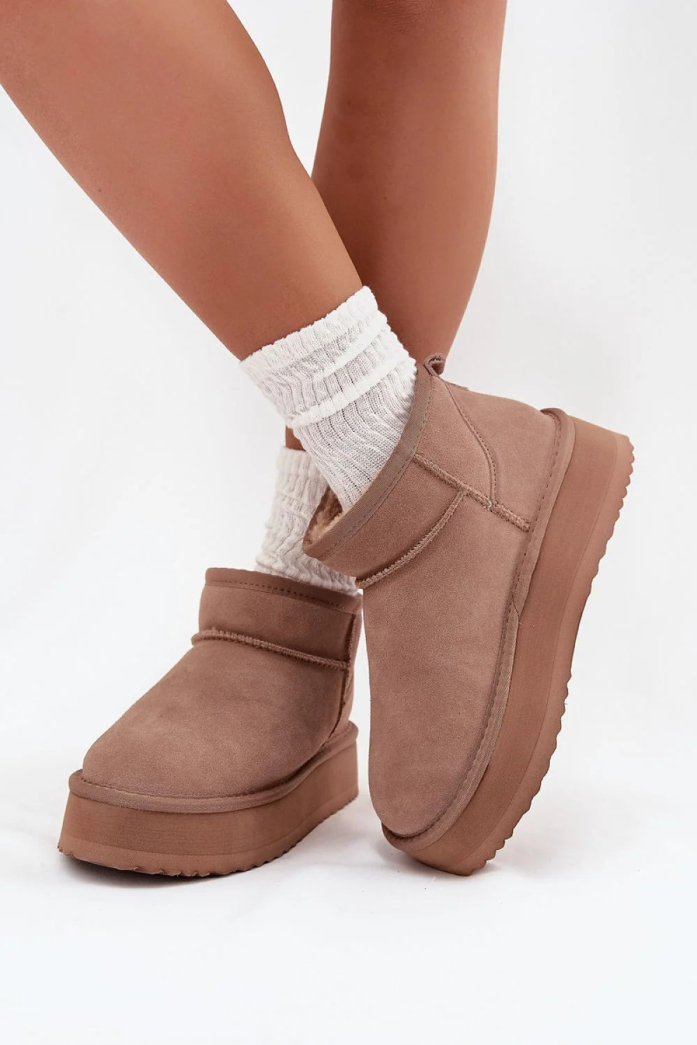 bottes femme Vinceza daim naturel suédine taupe doublure fourrure épaisse légère enfilage facile plateforme haute semelle crantée adhérente bout rond