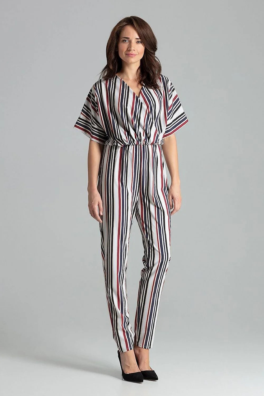 combinaison pantalon femme bleu électrique col V croisé manches kimono courtes taille cintrée élastique jambes droites effilées tissu fluide drapé