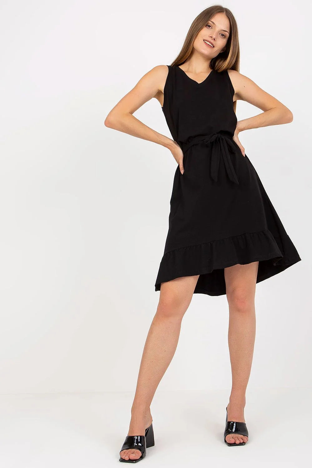 Robe d'été sans manches coupe évasée ourlet asymétrique volant col V ceinture coton élasthanne taille ajustable femme