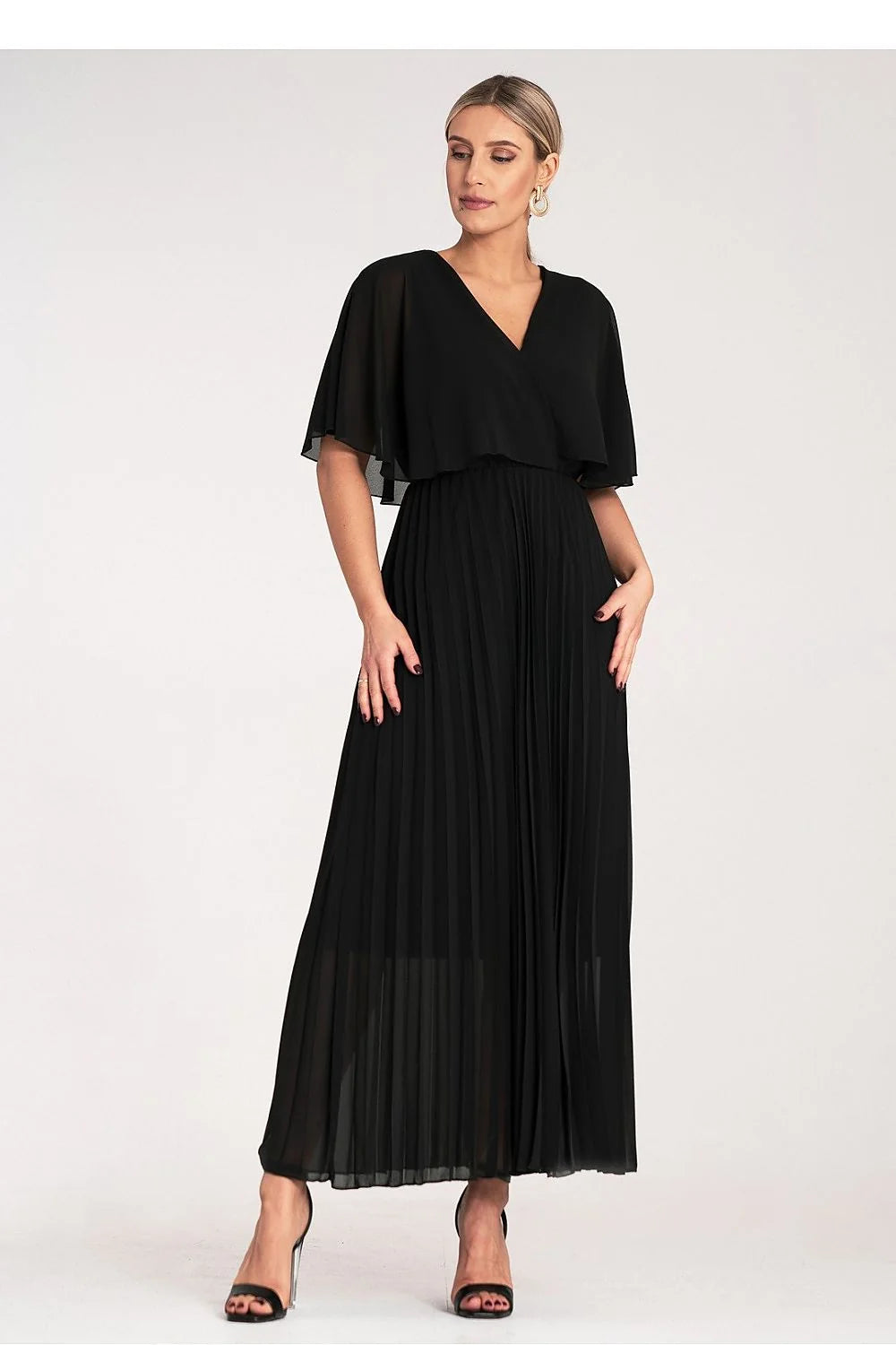robe cocktail longue noire élégante intemporelle femme fluide chiffon mousseline plissée jupe cheville manches amples col V plongeant