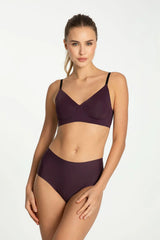culotte taille haute prune foncée microfibre extensible élasthanne douceur confort maintien léger coupe invisible silhouette sublimée élégance sensuelle