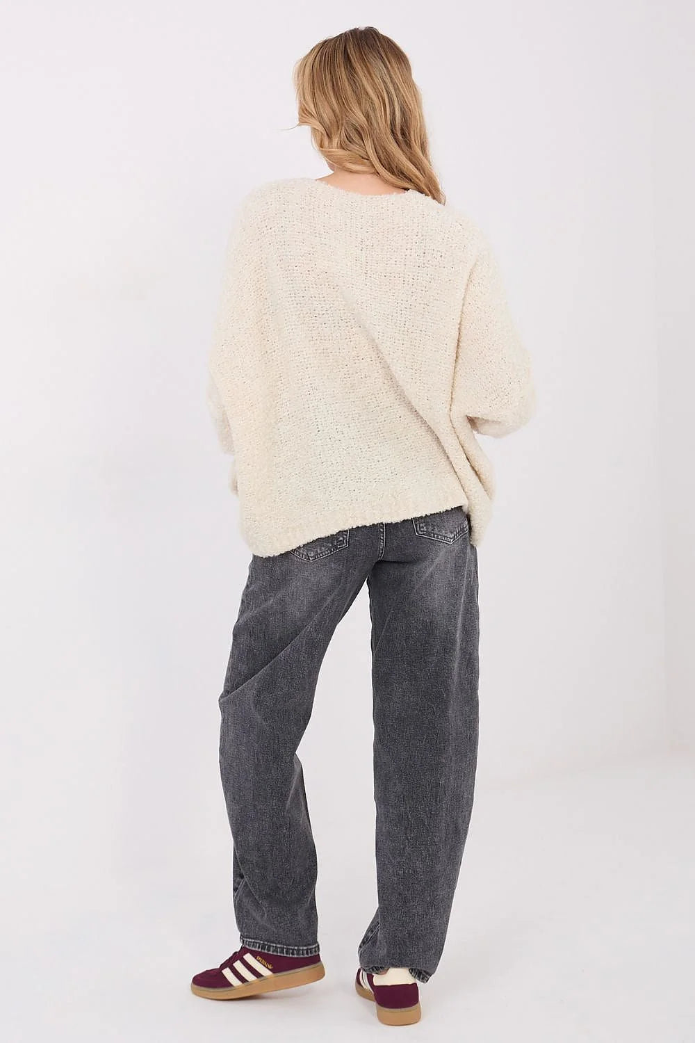 cardigan femme oversize maille bouclée écru colV classique boutons effetbois mancheslongues ballon coupecourte mihauteur texturemoelleuse chenille cosy casual chaud confortable