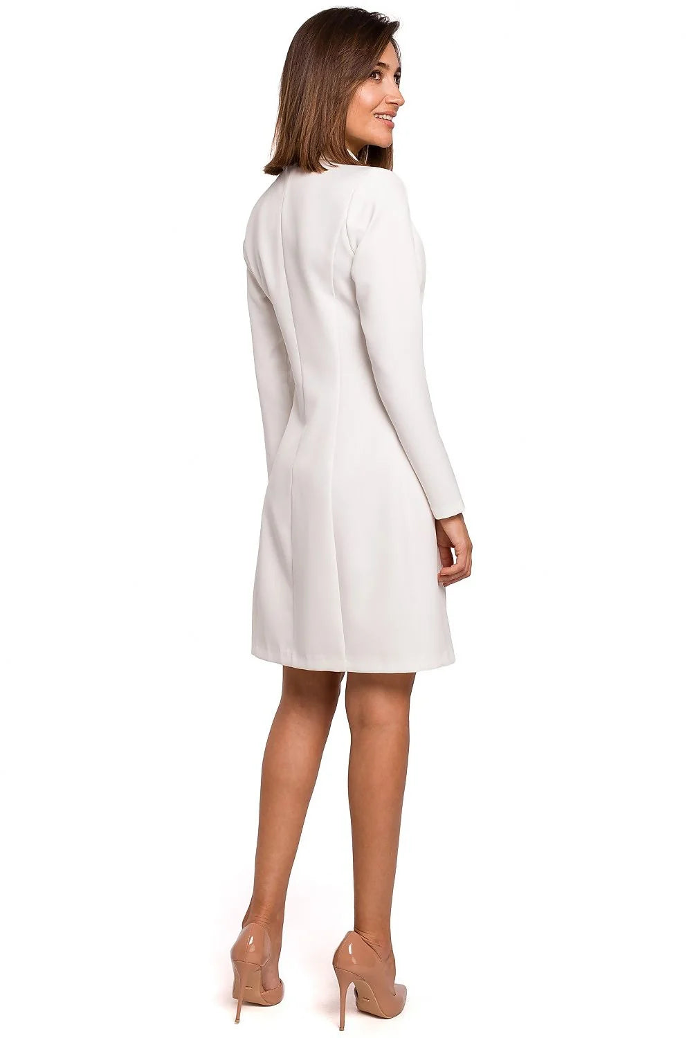 Robe-blazer blanche en polyester élastane chic et élégante, col revers, pour femme professionnelle chic