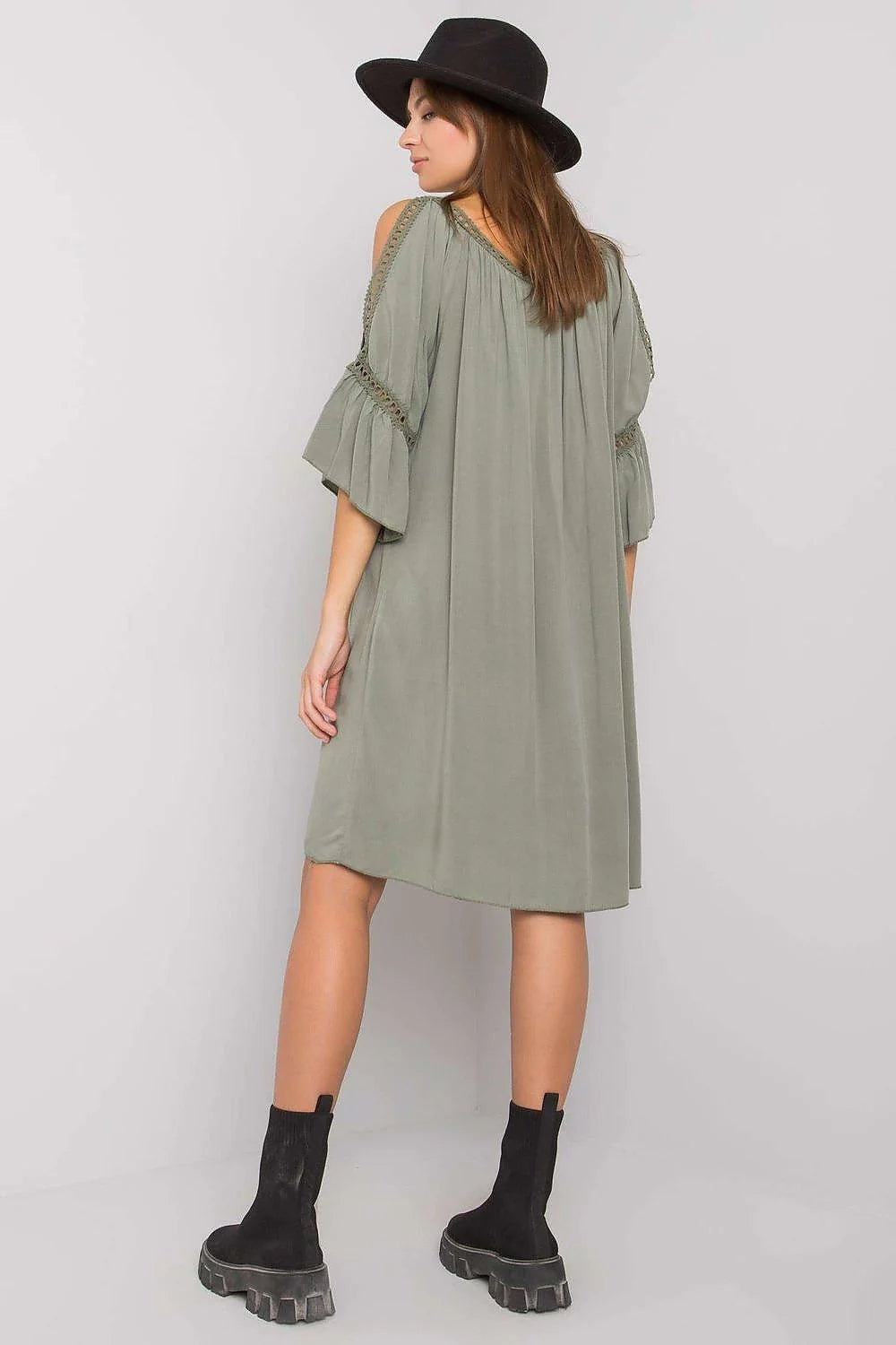 Robe de jour Och Bella style bohème vert olive manches 3/4 en crochet viscose 100% femme été