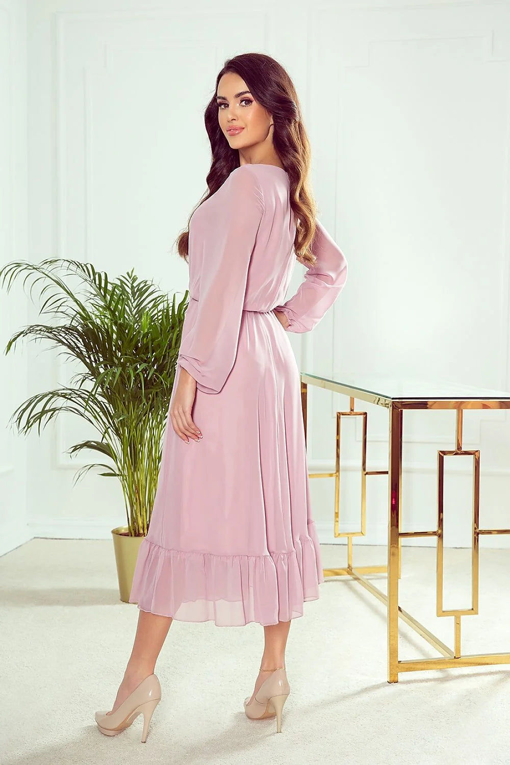 Robe cocktail femme en polyester élasthanne style moderne classique rose manches longues élégante soirée
