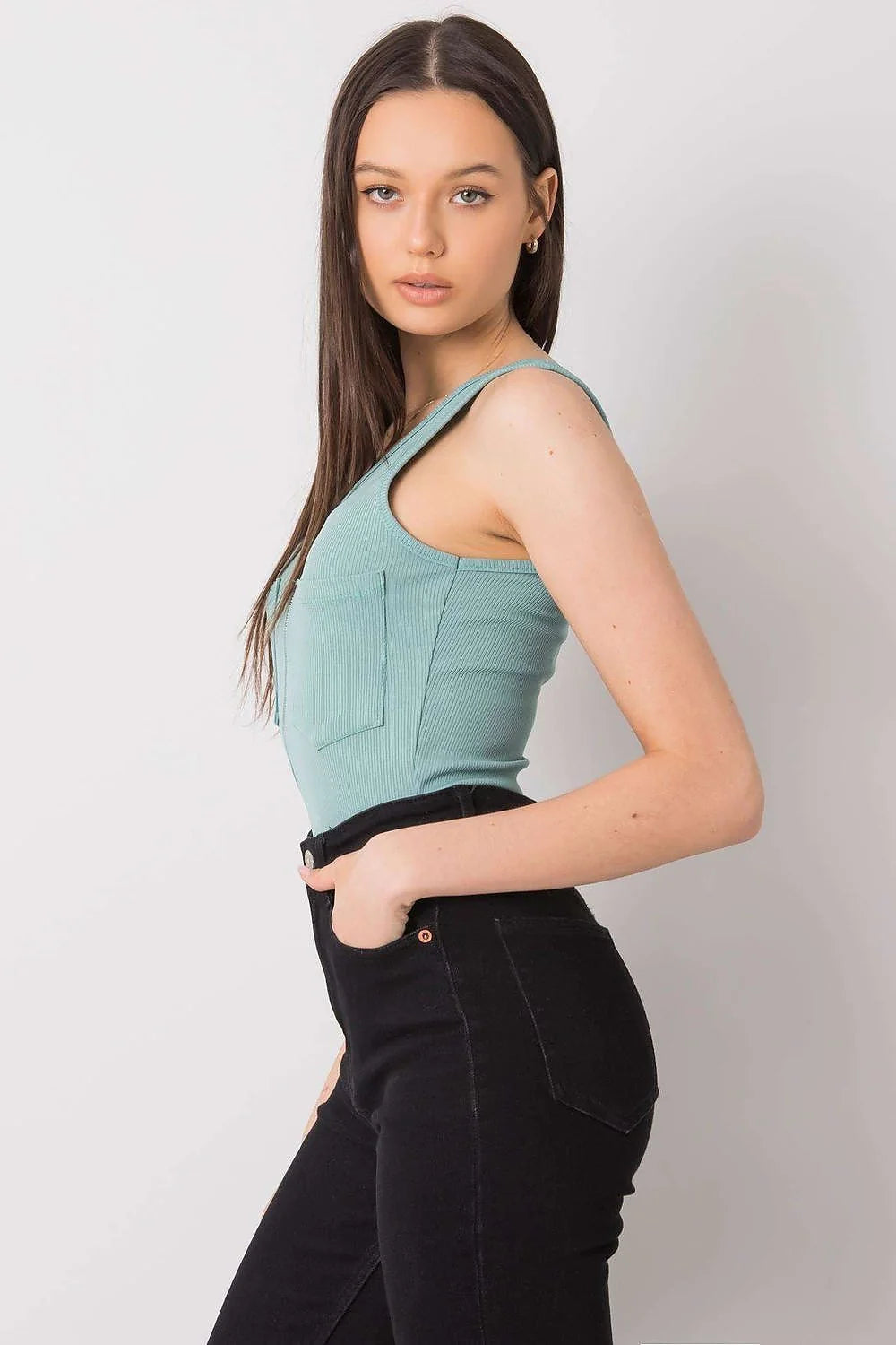 Débardeur femme design moderne épuré col rond ajusté poches plaquées fermeture éclair curseur métal coton mélangé élasthanne 5 polyester 95 rose pâle été mode