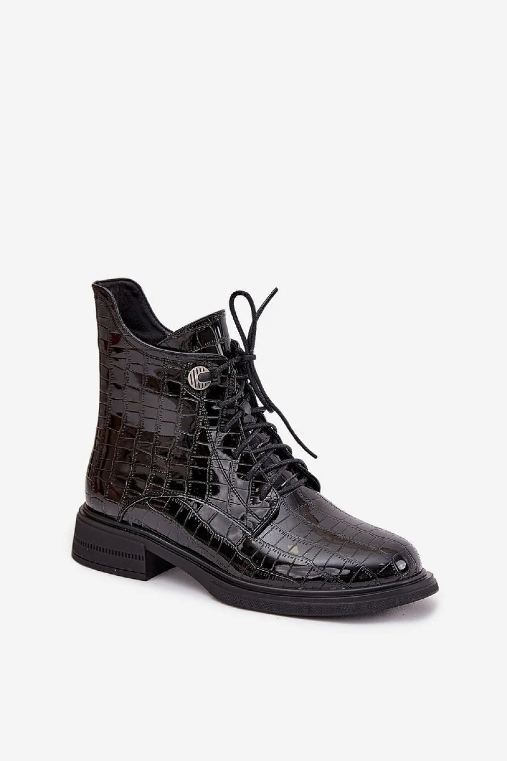 bottines femme cuir naturel verni noir embossé croco lacées zip latéral talon bloc bas semelle crantée bout amande