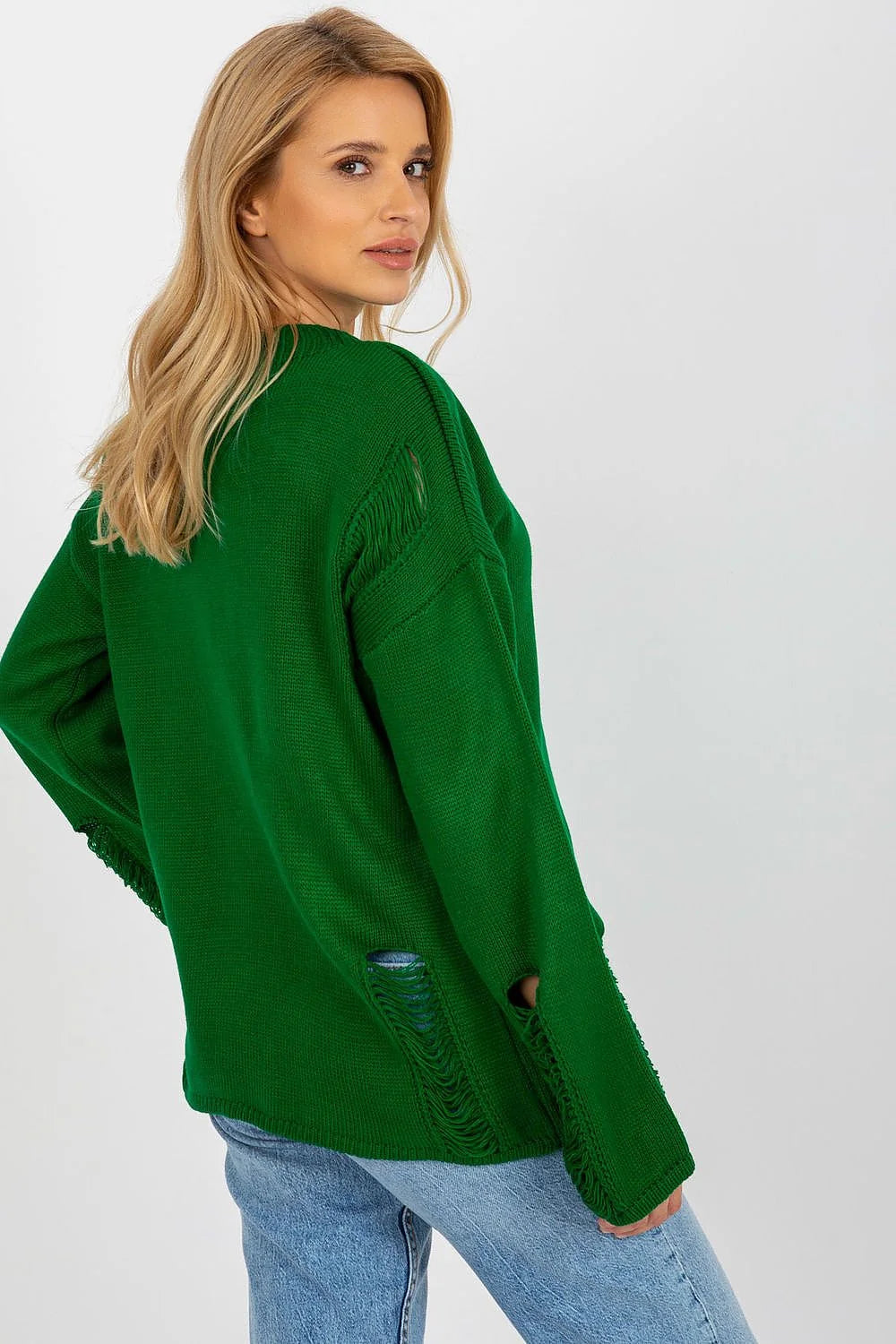 Pull femme style moderne décontracté motif lacéré vert émeraude coupe ample matériau doux élégance urbaine