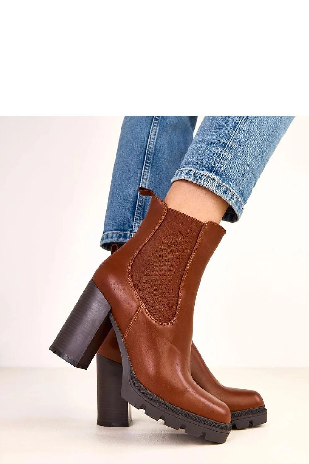 bottines femme cognac cuir écologique cheville Chelsea bout rond talon bloc 10cm plateforme 2cm semelle crantée zip doublure chaude confortable