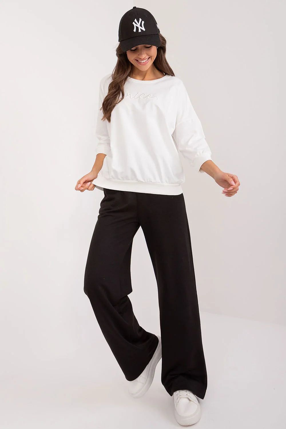 Sweatshirt femme embossé 'nice' casual moderne tissu doux coupe ample manches 3/4 femmes