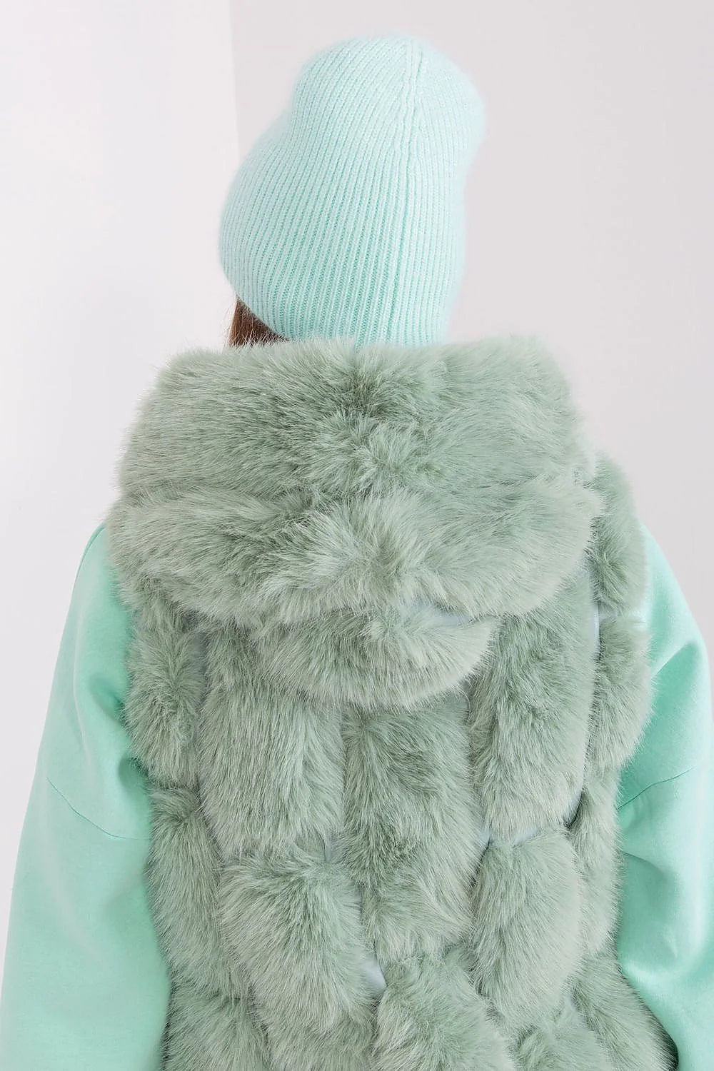bonnet menthe angora acrylique tressé côtelé perles bleues doux chaud ajusté beanie femme élégant cosy chic