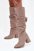 bottes hautes femme suède naturel taupe froissée enfilable doublée chaude talon colonne stable moyen bout pointu silhouette affinée semelle contrastée