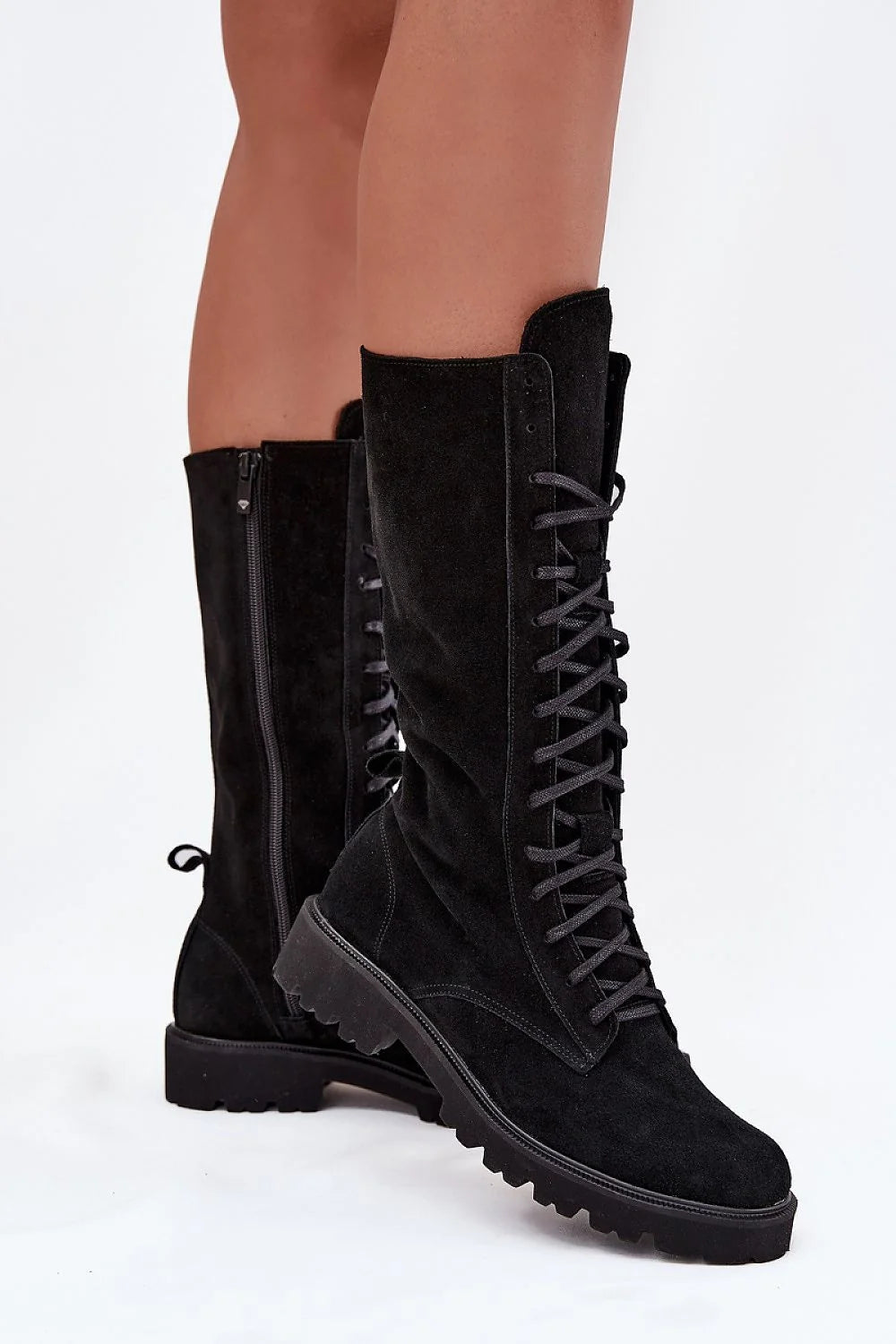 bottines montantes femme suède noir mi mollet lacets frontaux zip intérieur semelle crantée caoutchouc plateforme bout rond confortable