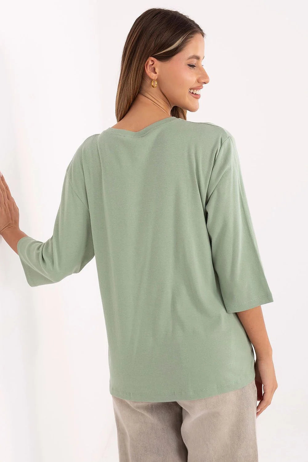 chemisier femme casual manches trois quart col rond oversize mi longue maille jersey douce vert sauge minimaliste confortable