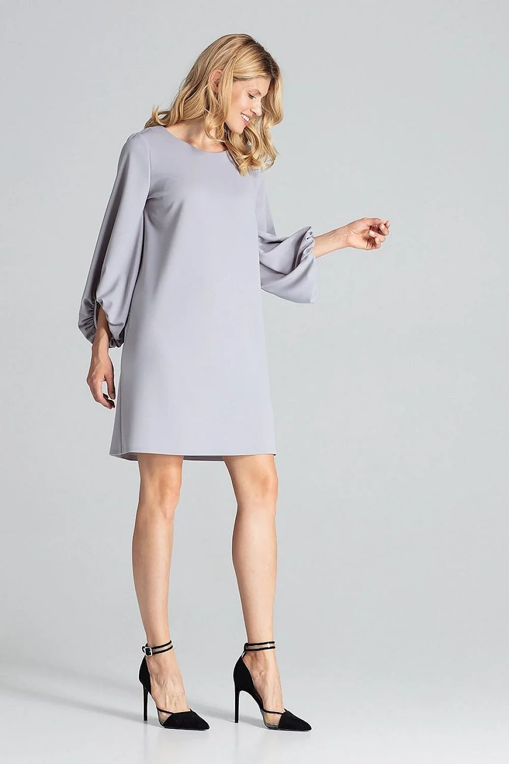 Robe midi polyester élégante manches bouffantes grise style intemporel pour femme moderne toutes occasions