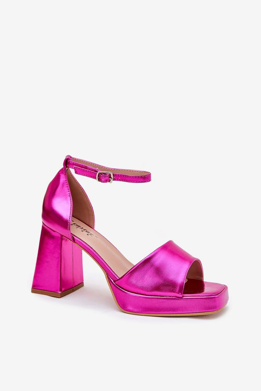 Sandales à talons Step in style, design moderne audacieux, couleur métallique fuchsia, talon carré épais, plateforme à l'avant, bride ajustable métal, semelle cuir artificiel, confort tout la journée, occasion soirée, robe, jupe, pantalon