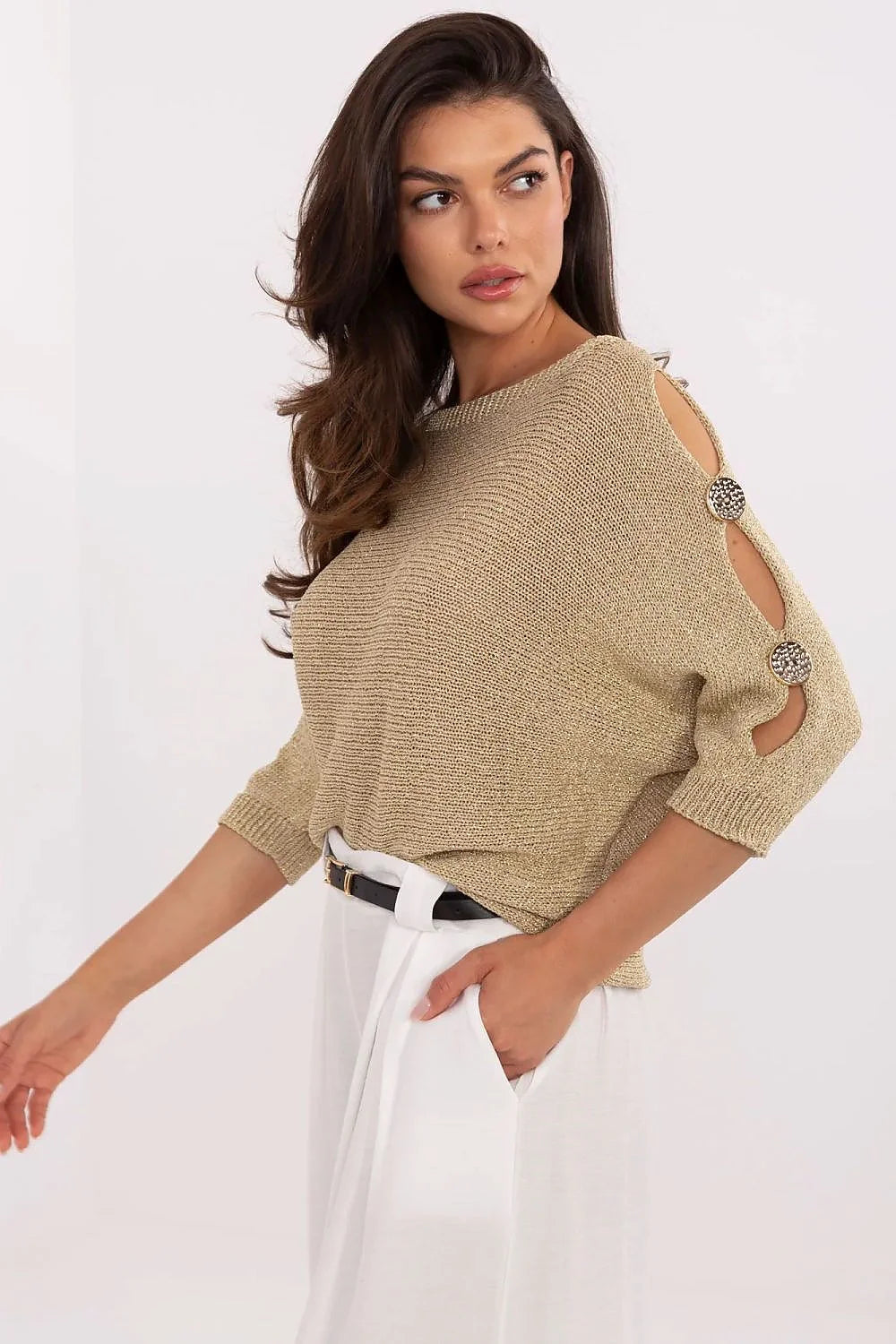 Chandail ajouré pour femme en viscose avec fil métallique, manches 3/4, col rond, style élégant, coupe ample, look moderne et sophistiqué, mode femme, vêtement confortable et stylé
