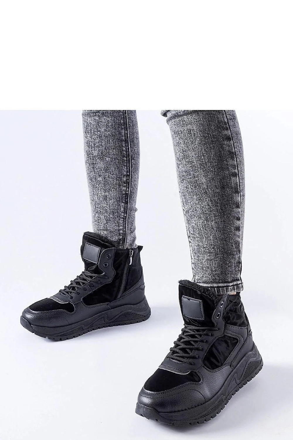 Bottes montantes en cuir noir et textile,高舒适度, adhérence exceptionnelle, pour femmes, style urbain et sportif, idéales pour l'hiver, fermeture éclair latérale, confort maximal, design moderne, occasions multiples