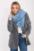 écharpe châle oversize plaid carreaux bleu clair bleu moyen grand rectangulaire enveloppant bords effrangés maille épaisse douce viscose laine mélangée