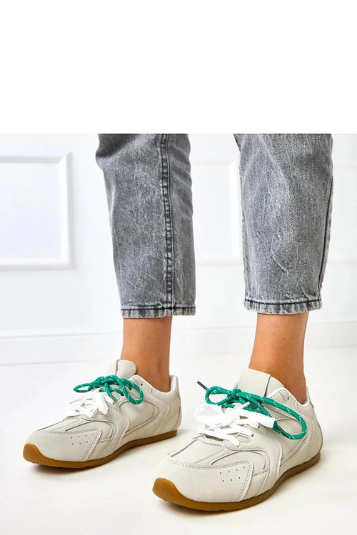 baskets femme basses rétro tennis cuir suédé écologique ivoire perforations bout rond lacets blancs semelle gomme antidérapante confortable