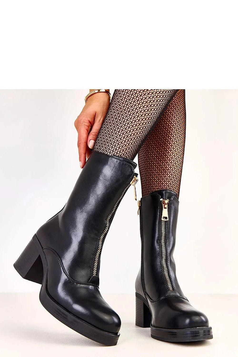 bottines mi mollet cuir synthétique noir bout rond talon bloc 7 cm semelle tissu doublure chaude fermeture éclair dorée décorative