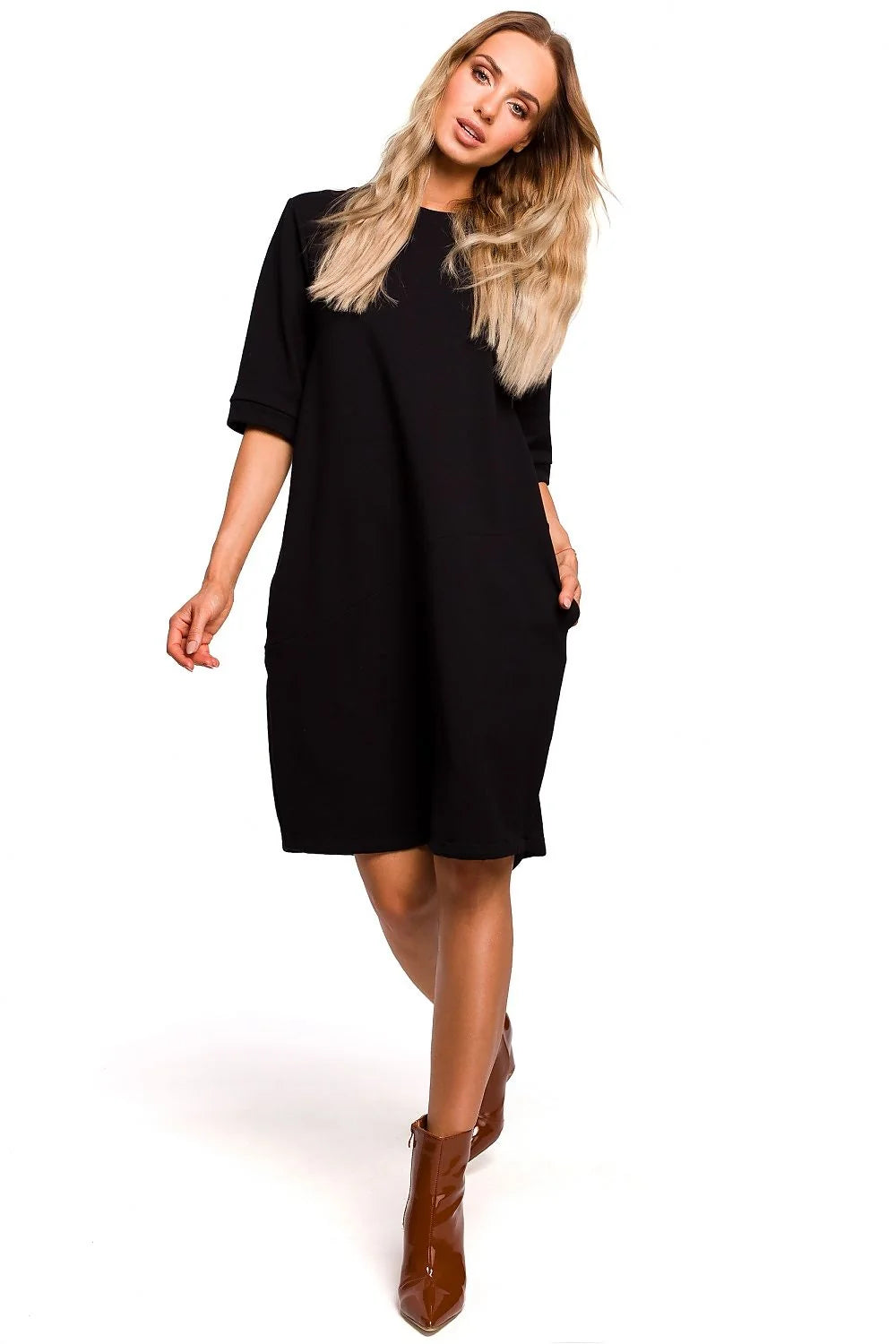 Robe mi-longue coton casual élégante marron camel confortable avec poches pour femmes modernes actives