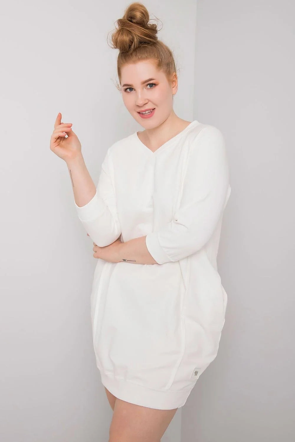 robe chemise grande taille oversize fuchsia coton élasthanne molleton manches trois quarts col V poches latérales coupe droite courte
