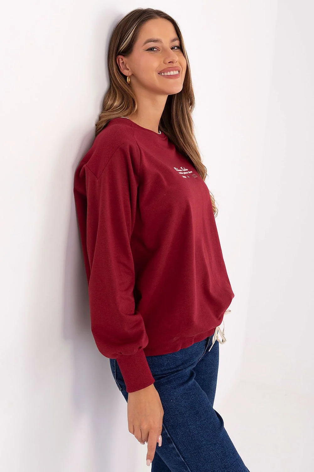 sweatshirt femme bordeaux coton molleton doux coupe loose encolure ronde manches longues poignets côtelés cordon réglable imprimé poitrine