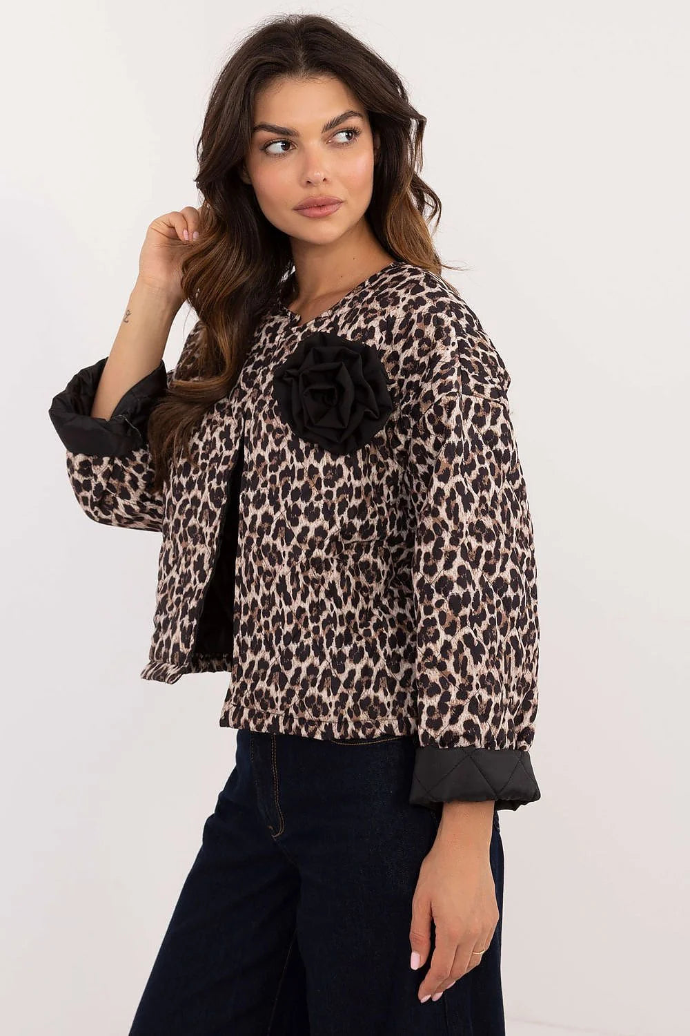 Veste femme imprimé léopard fleur noire matelassé sans fermeture manches longues style audacieux coupe droite polyester résistant